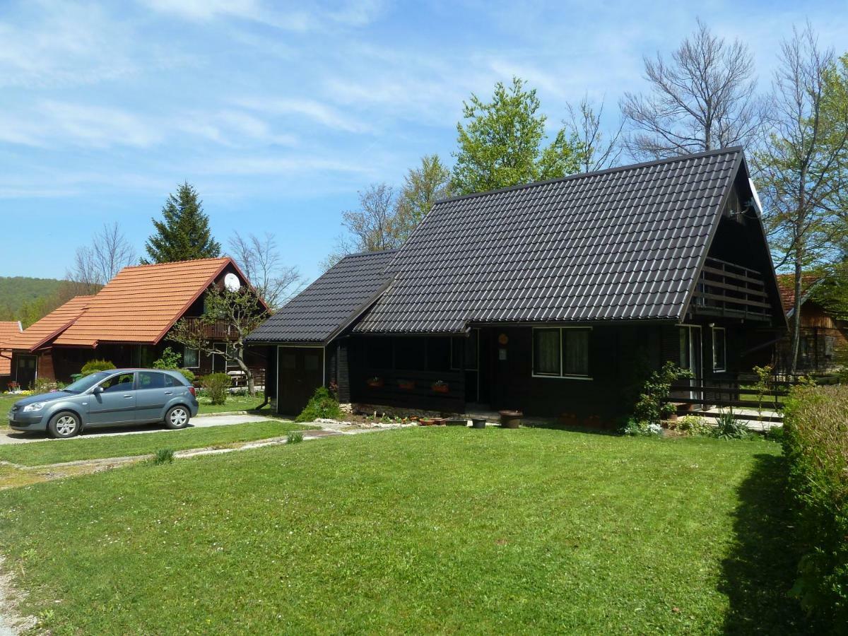 Estavela Holiday home Jezerce Exterior foto