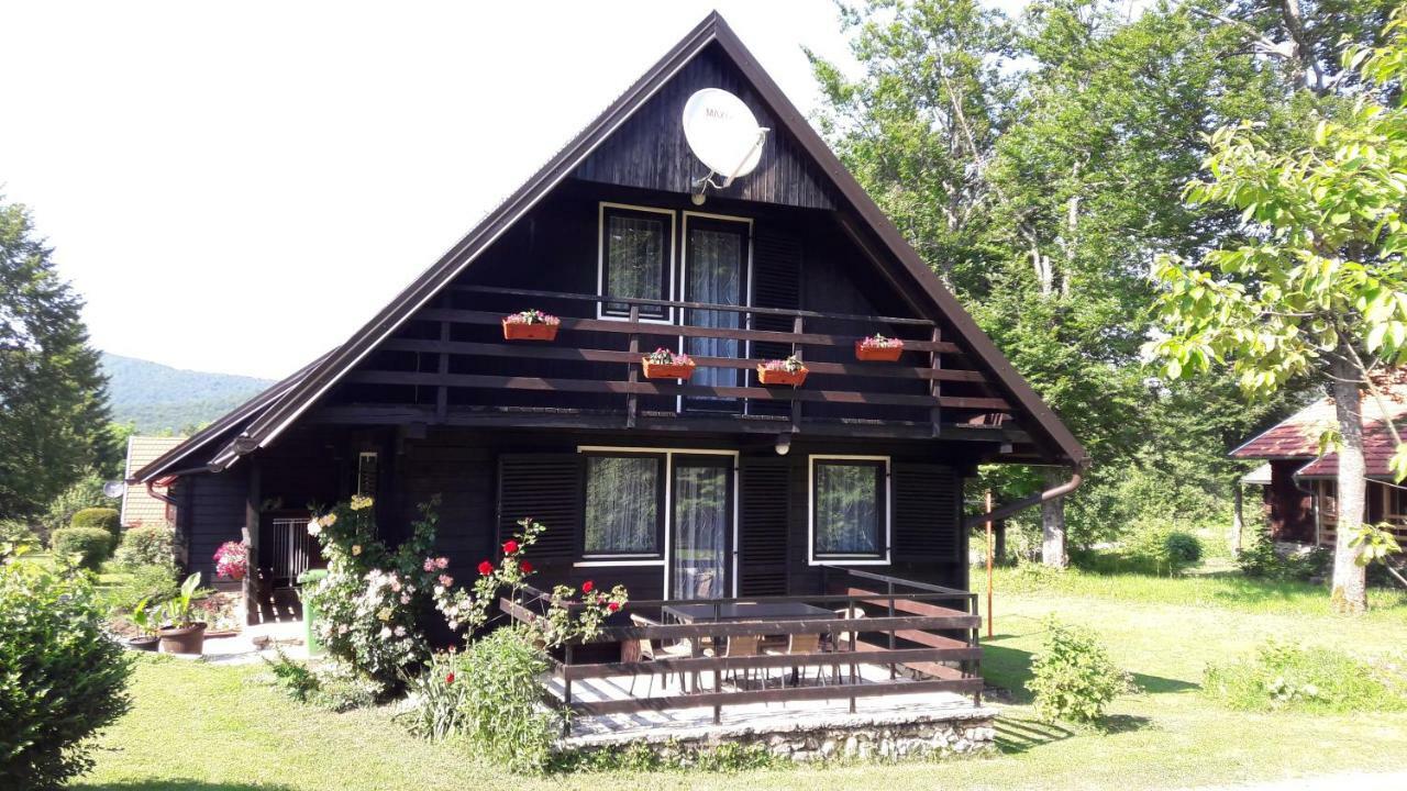 Estavela Holiday home Jezerce Exterior foto