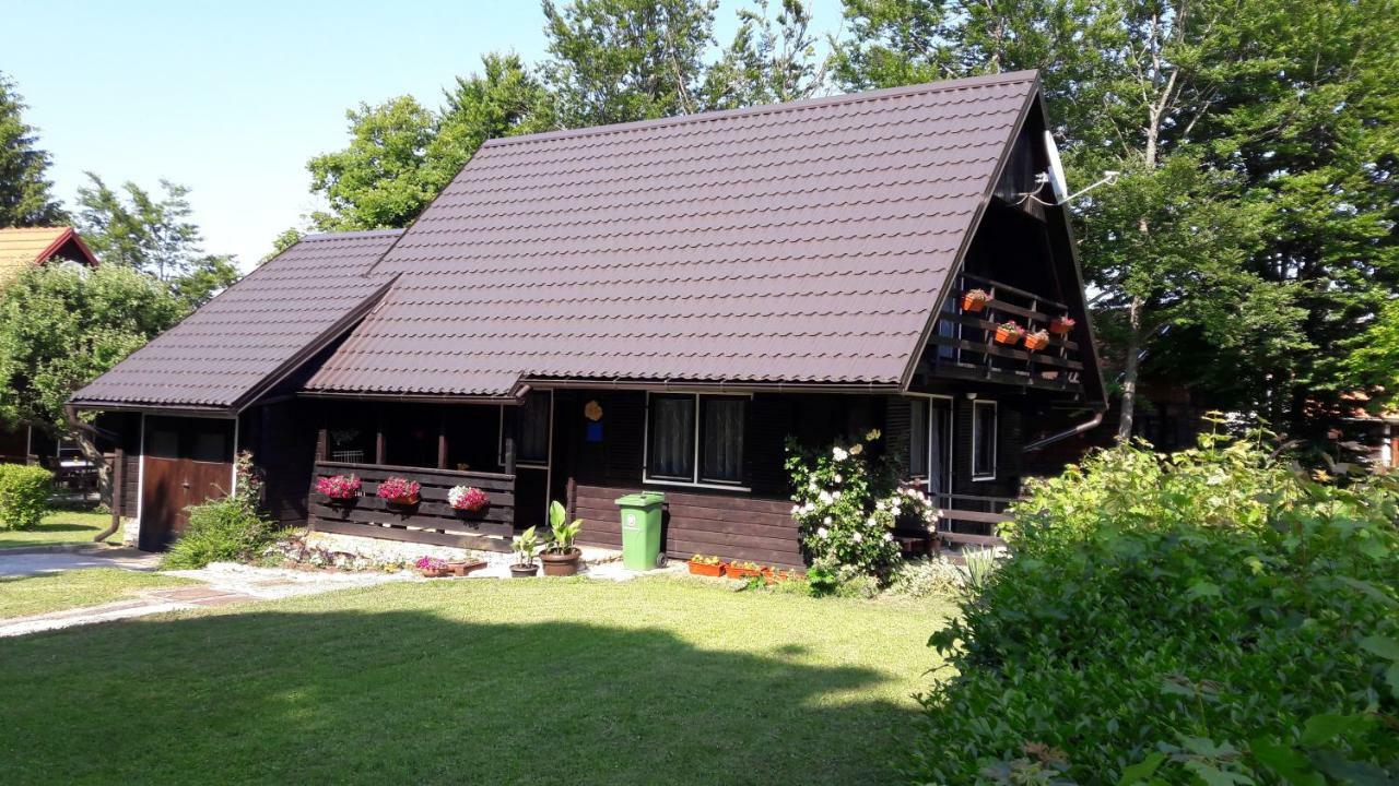 Estavela Holiday home Jezerce Exterior foto