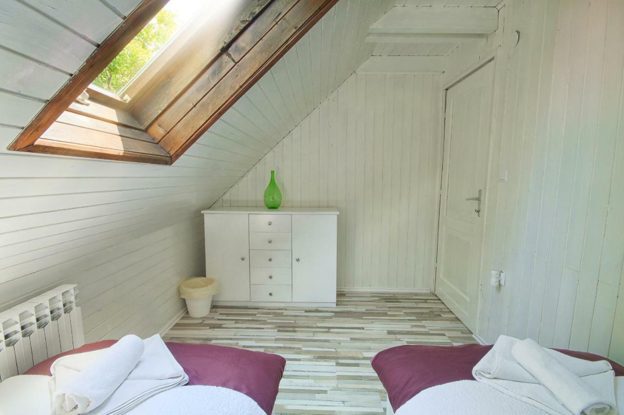 Estavela Holiday home Jezerce Exterior foto